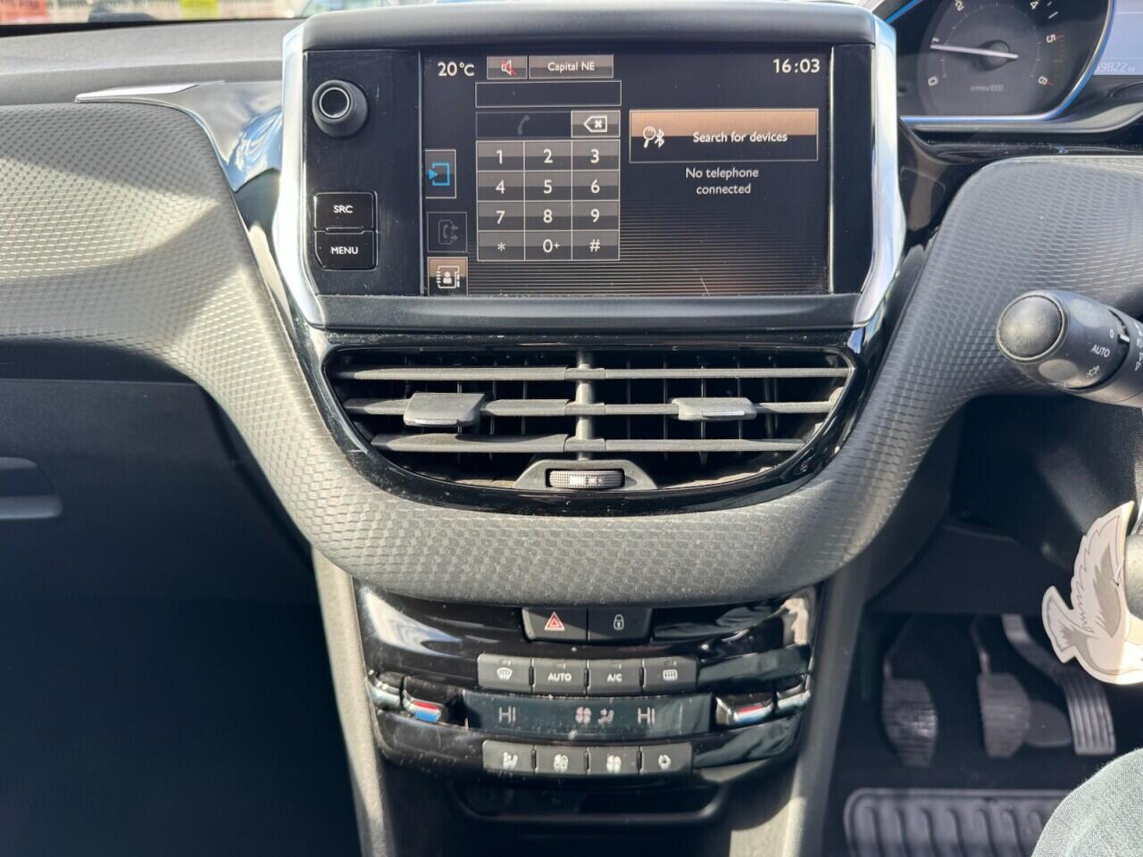 Peugeot 2008 view 12