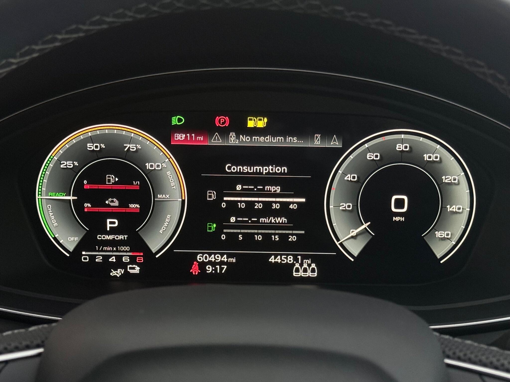 Audi Q5 view 16