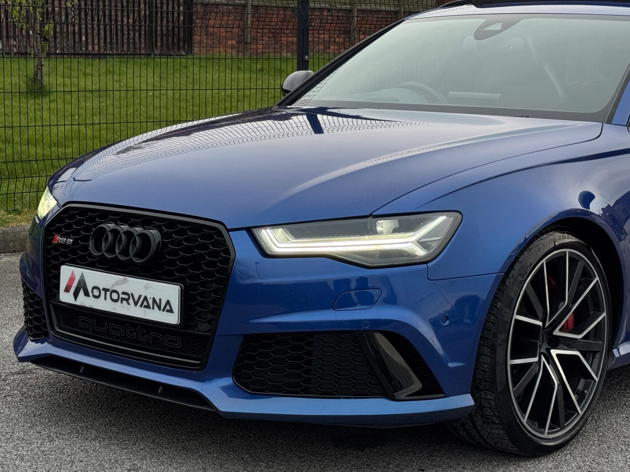 Audi RS6 view 3