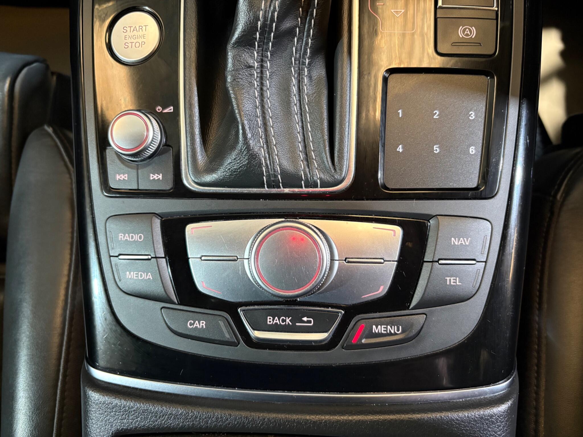 Audi A6 view 14