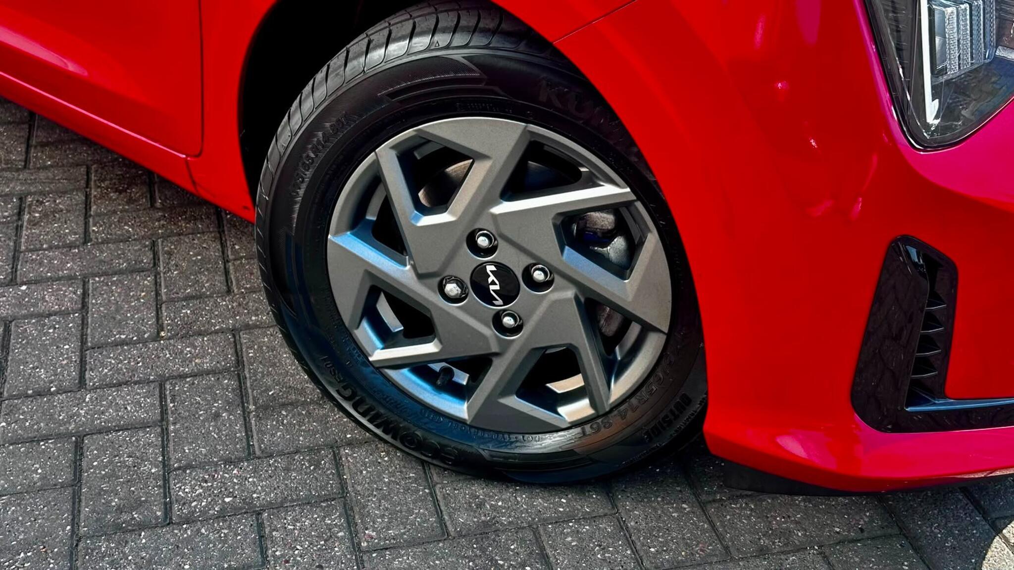 Kia Picanto view 5