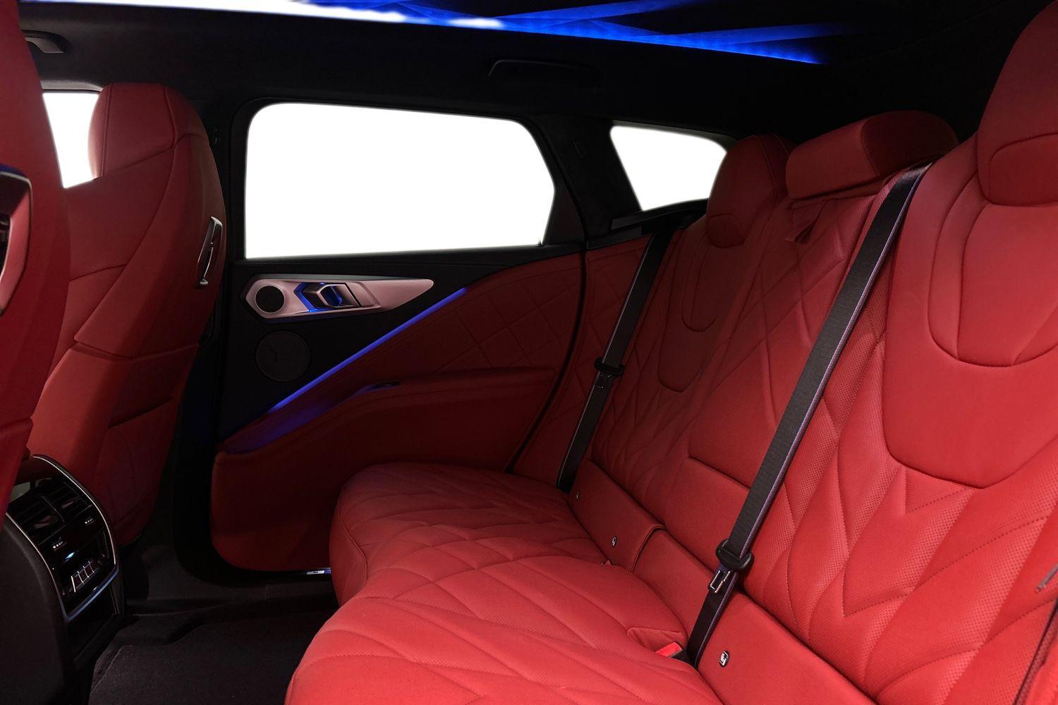 BMW XM view 12