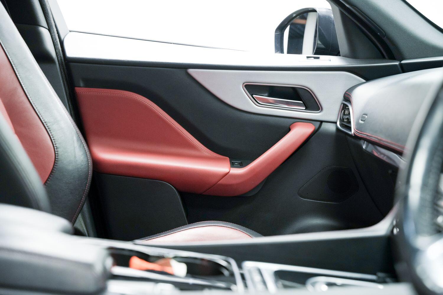 Jaguar F-Pace view 18