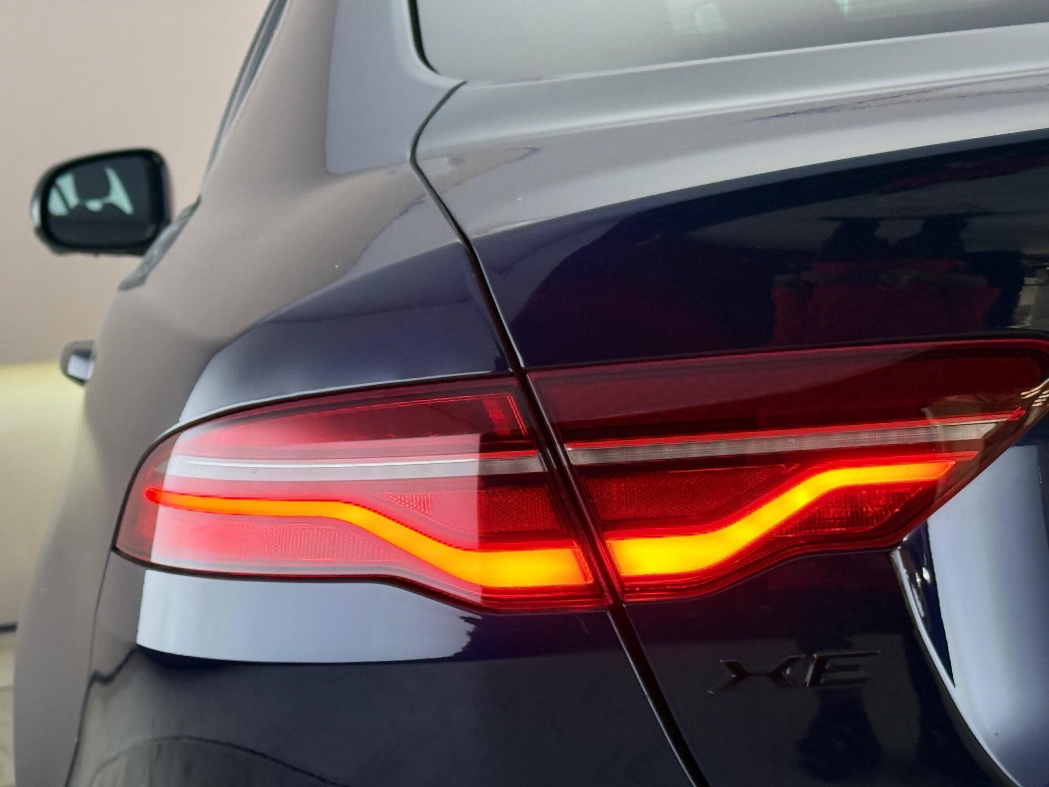 Jaguar Xe view 11