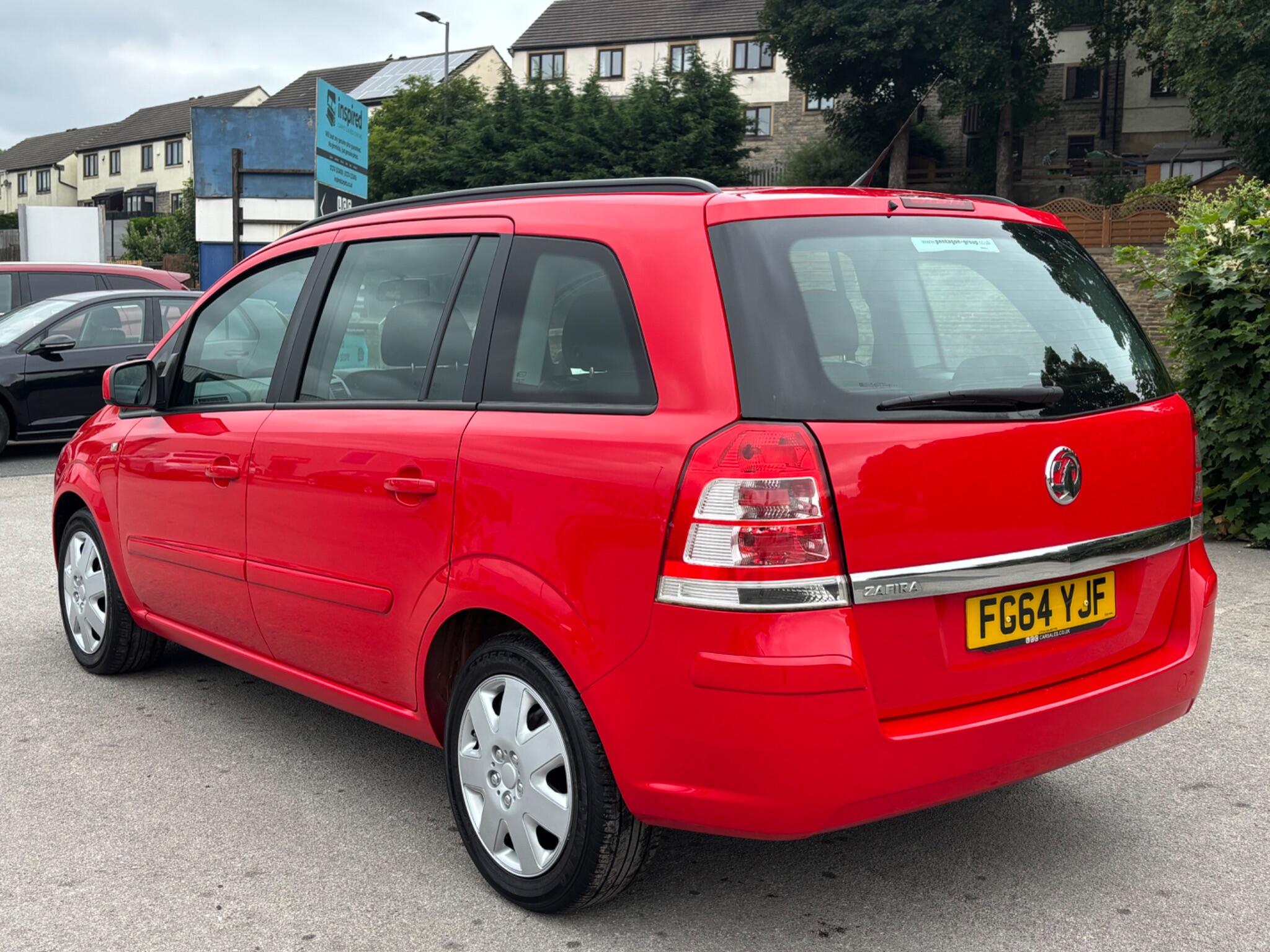 Vauxhall Zafira view 4