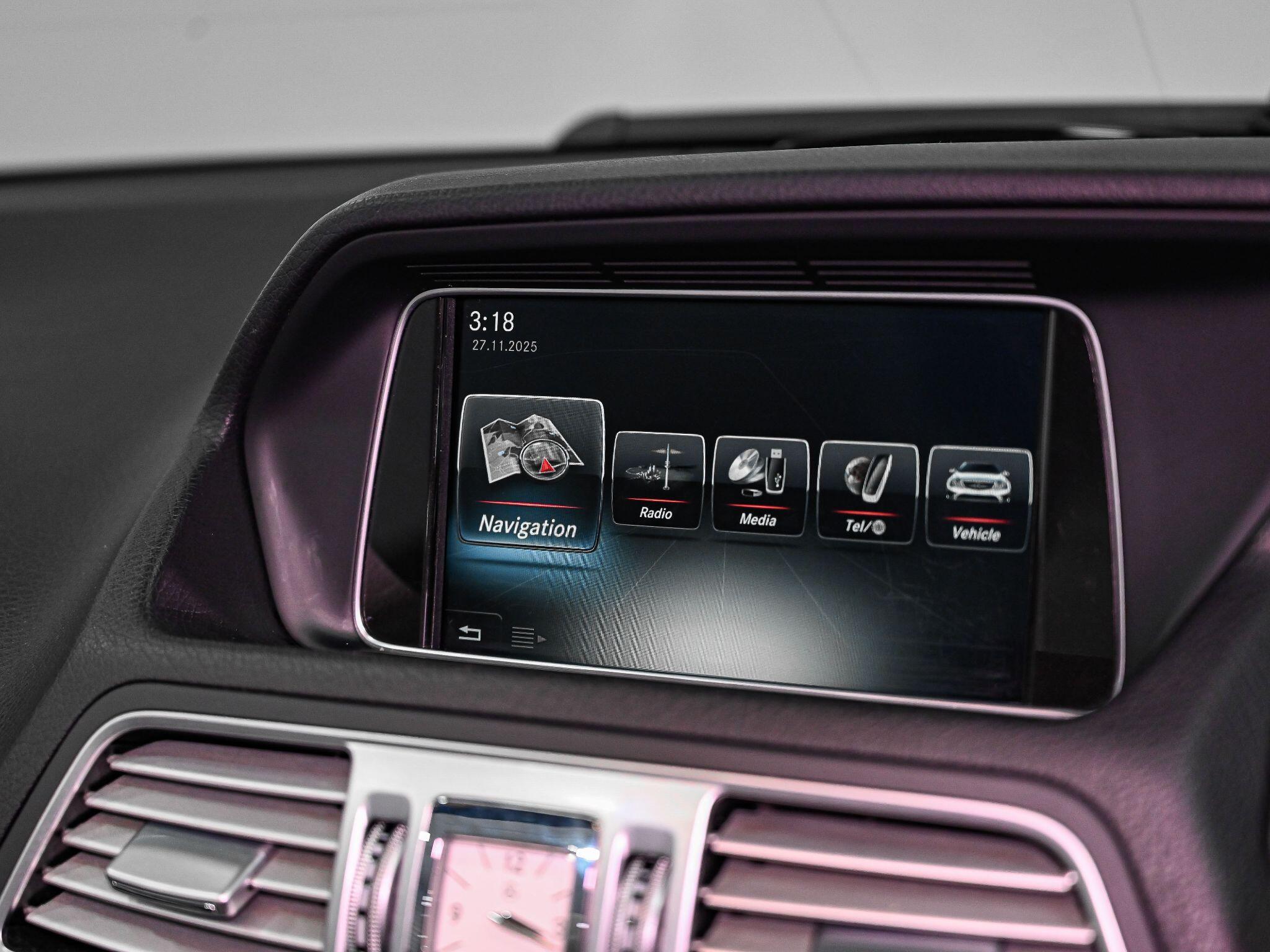 Mercedes-Benz E-Class view 13