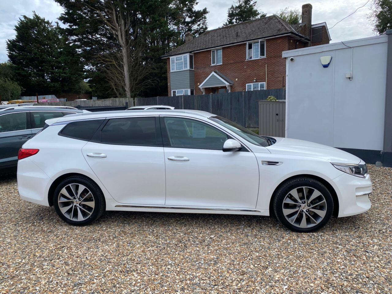 Kia Optima view 4