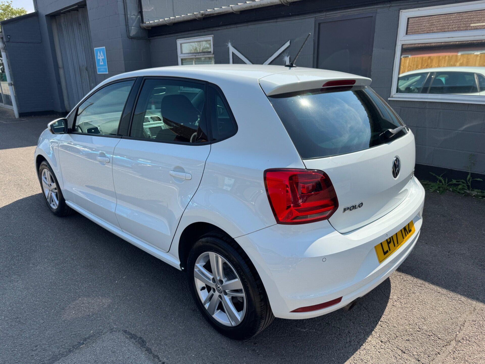 Volkswagen Polo view 6