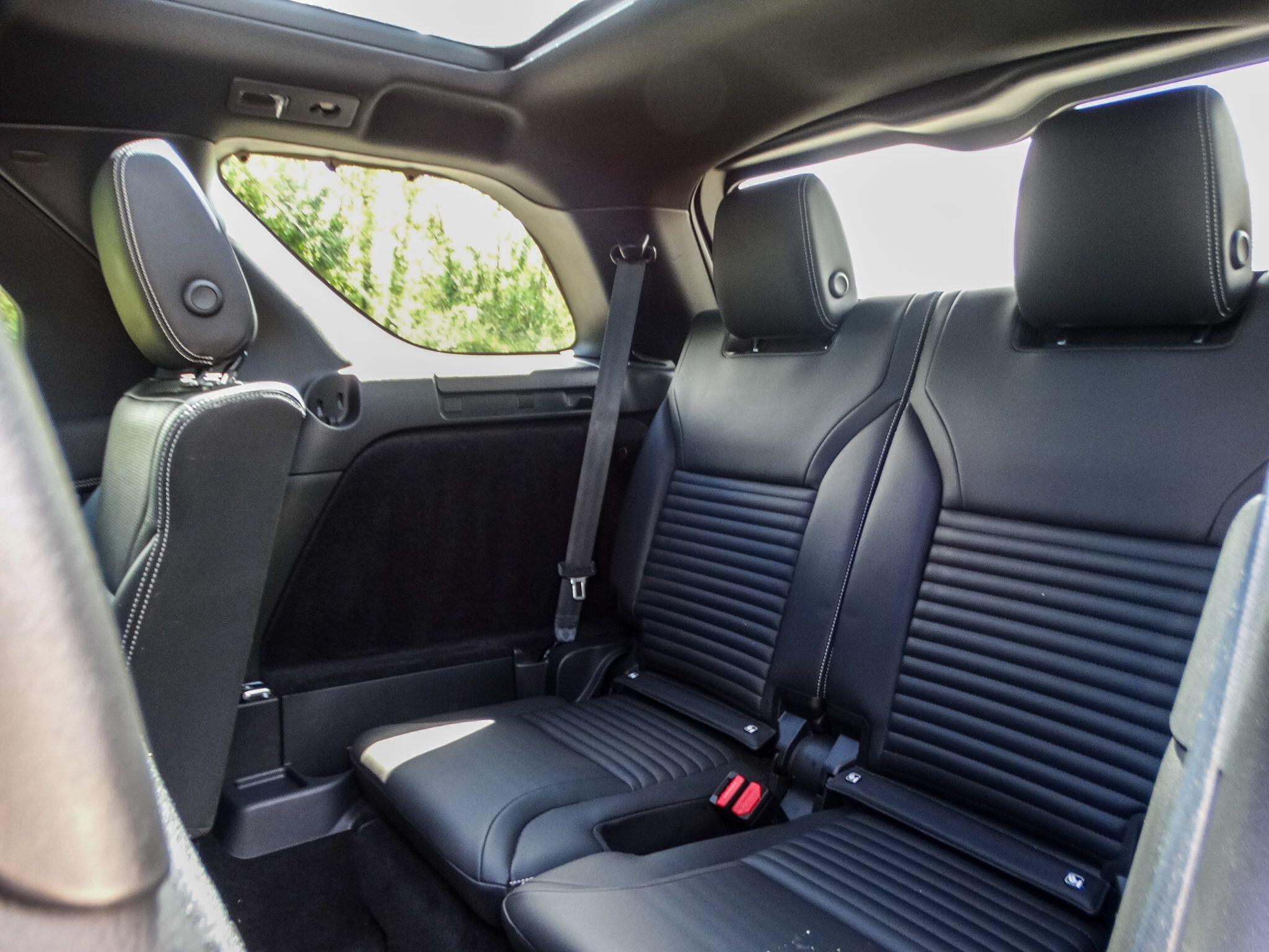 Land Rover Discovery 3 view 17