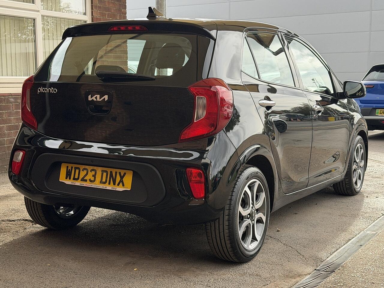 Kia Picanto view 5