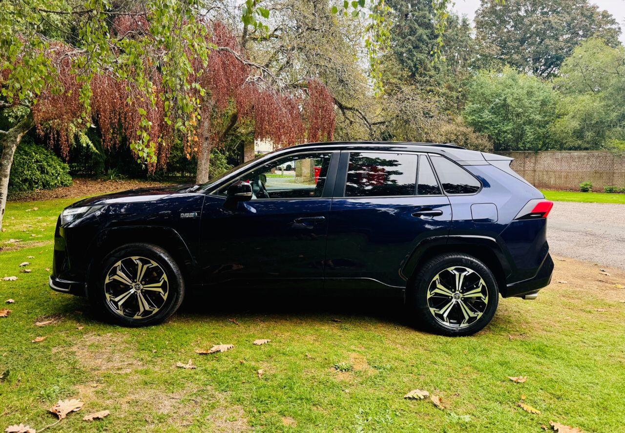 Toyota Rav4 view 16
