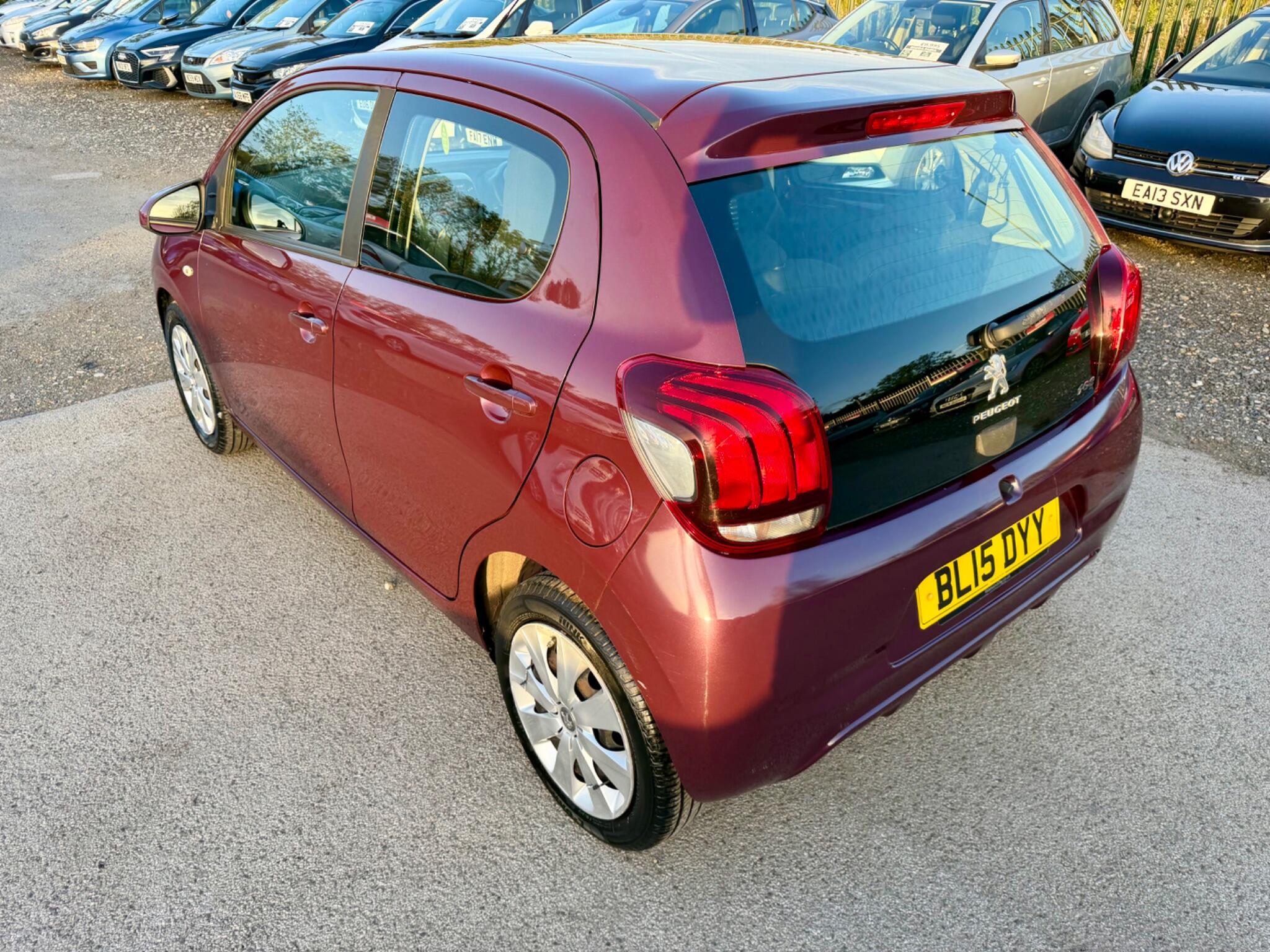 Peugeot 108 view 12