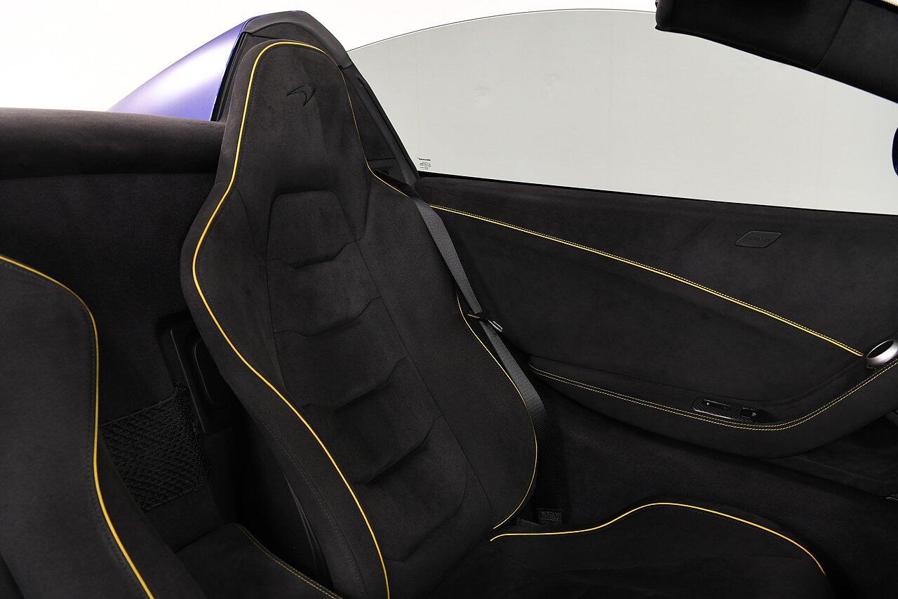 Mclaren 650s view 11