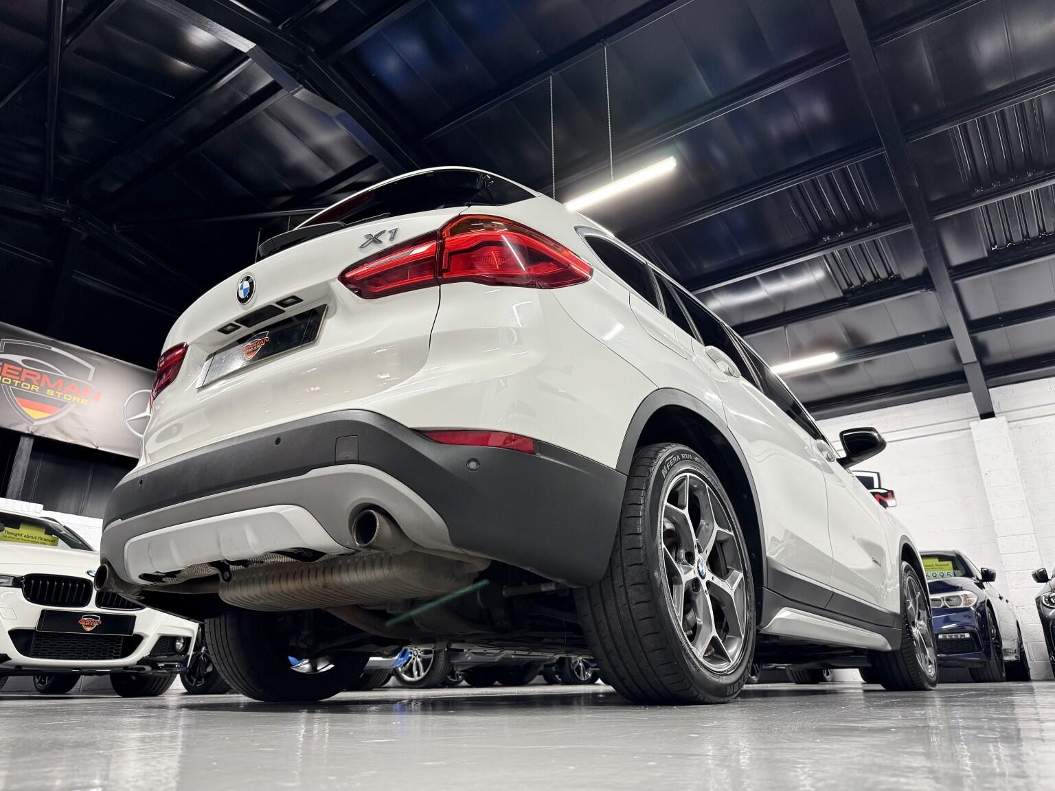 BMW X1 view 9