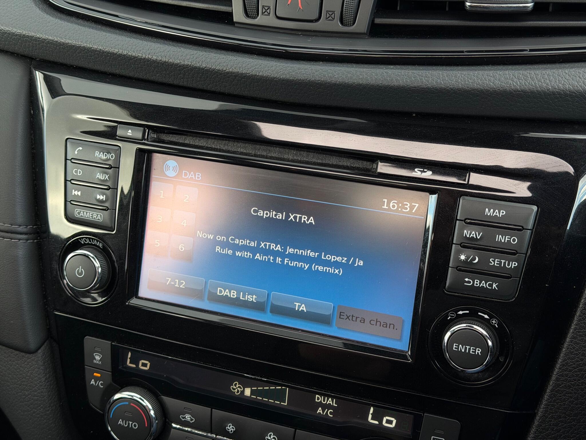 Nissan X-Trail view 28
