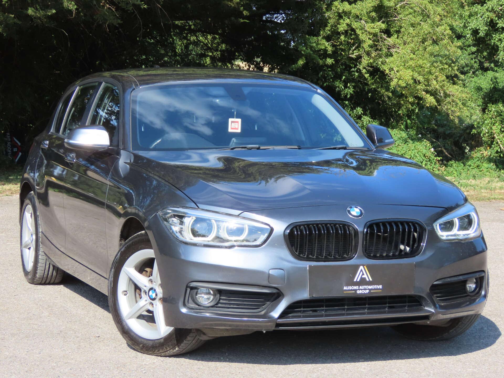 BMW 1 Series view 3