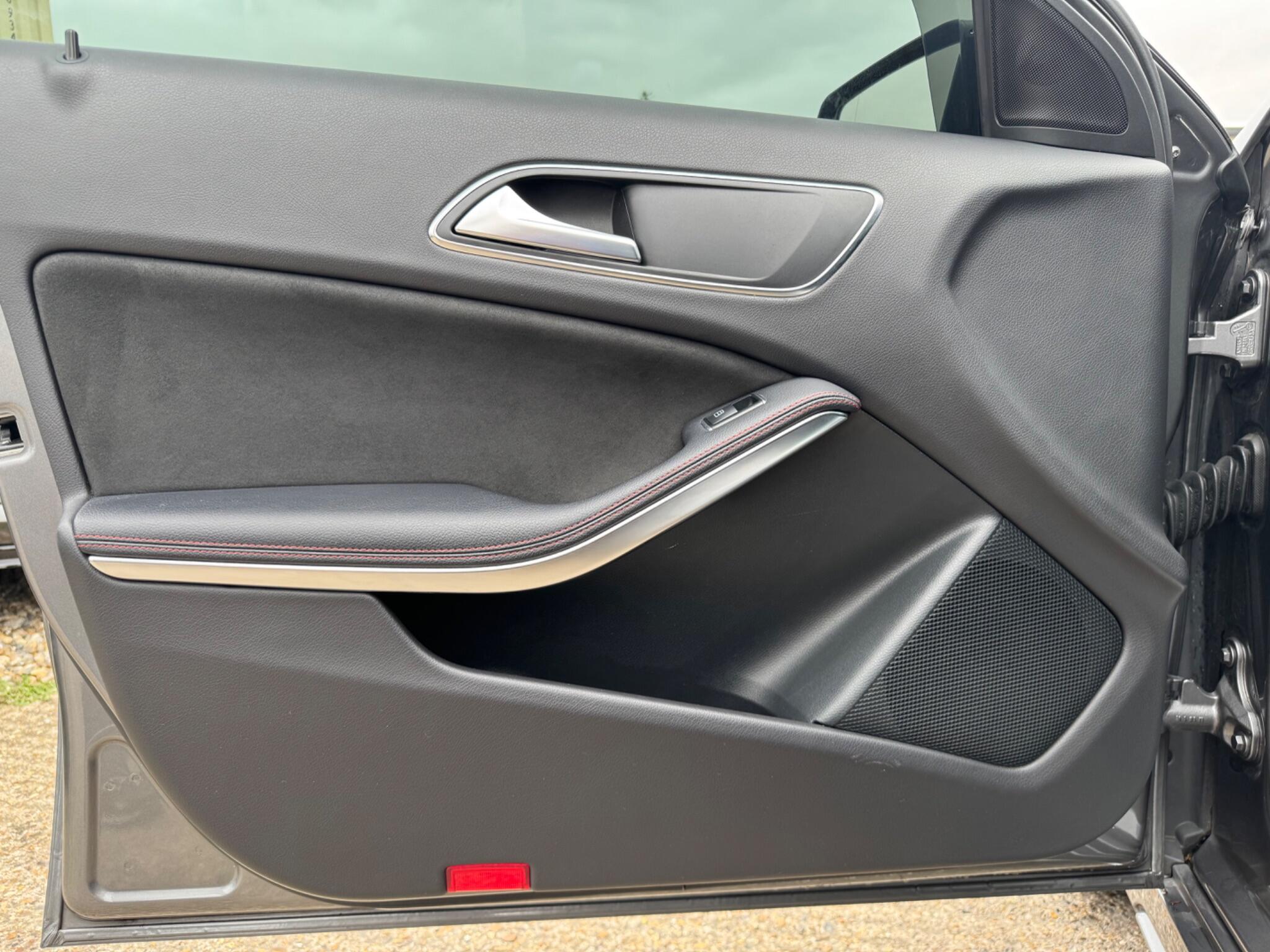Mercedes-Benz A Class view 33