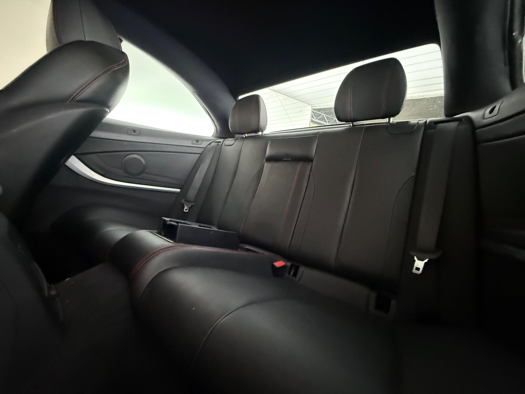 BMW 4 Series view 36