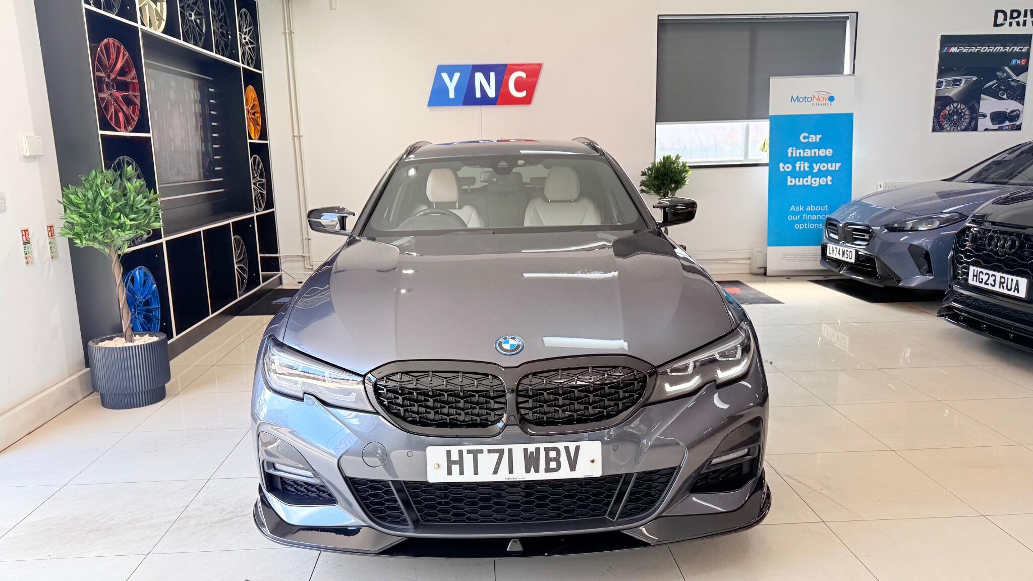 BMW 3 Series view 46