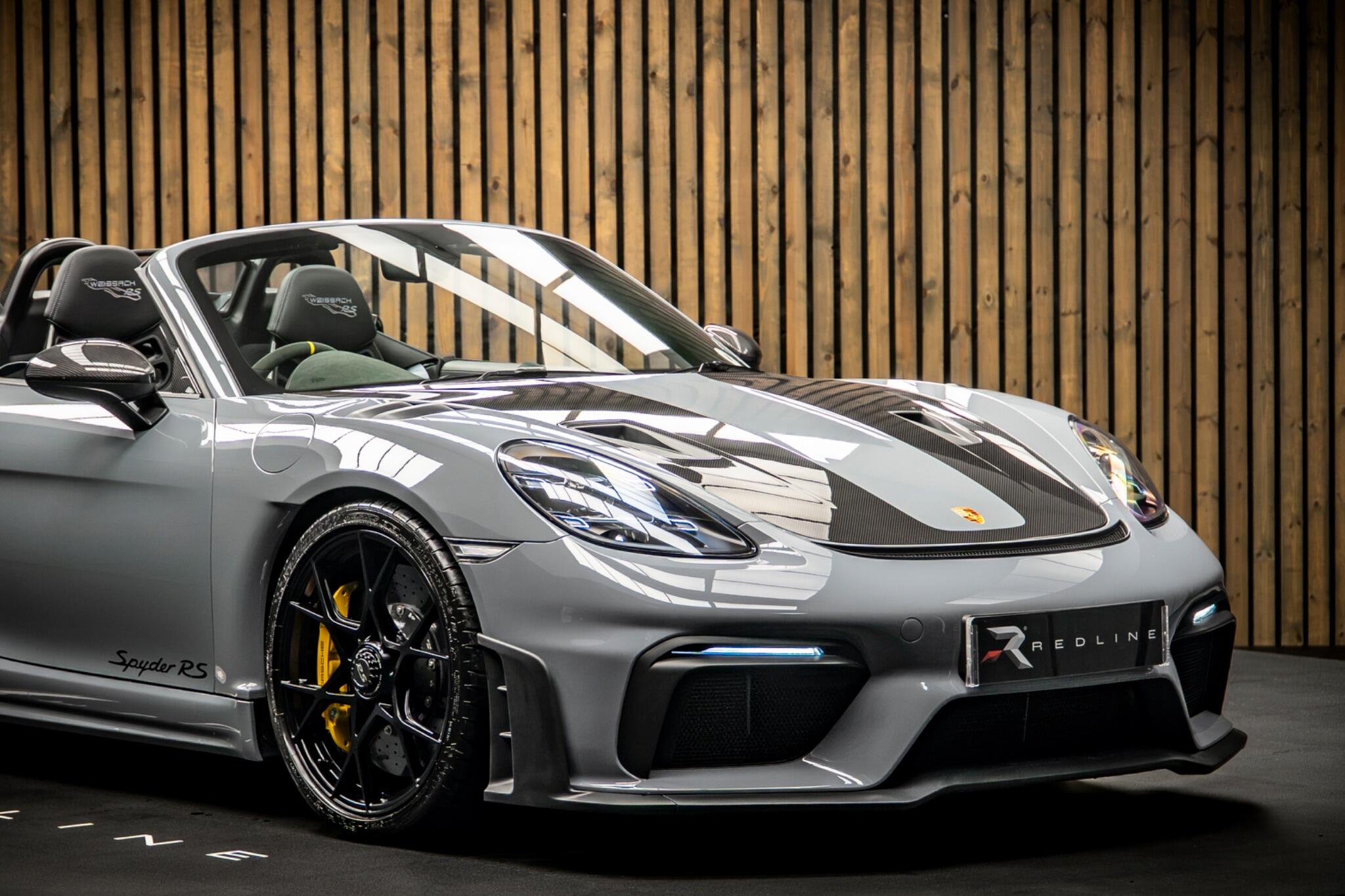 Porsche 718 Spyder view 13