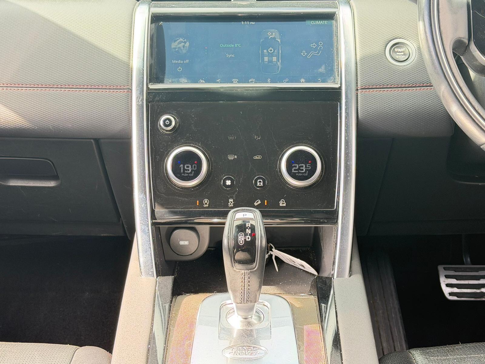 Land Rover Discovery Sport view 22