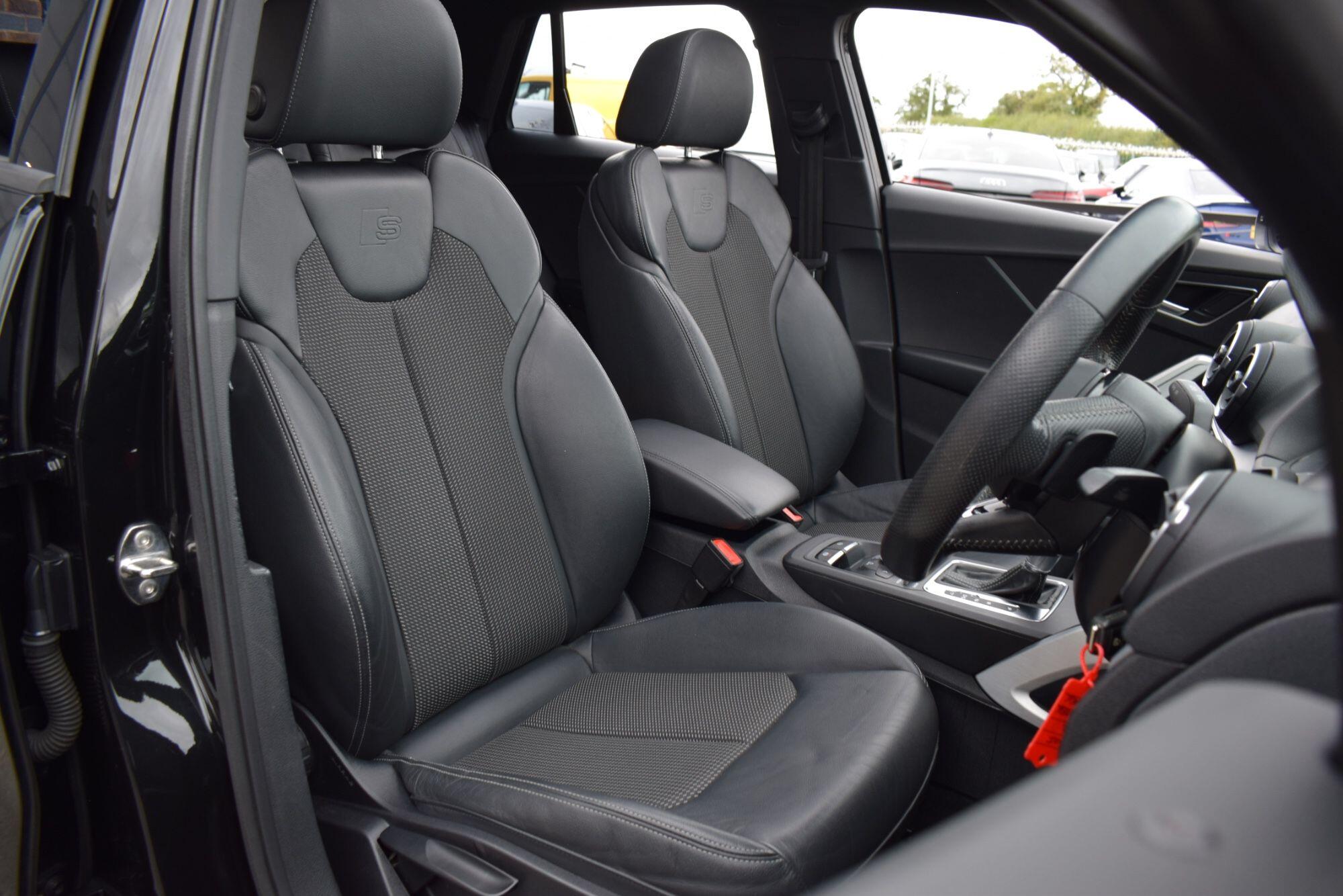 Audi Q2 view 14