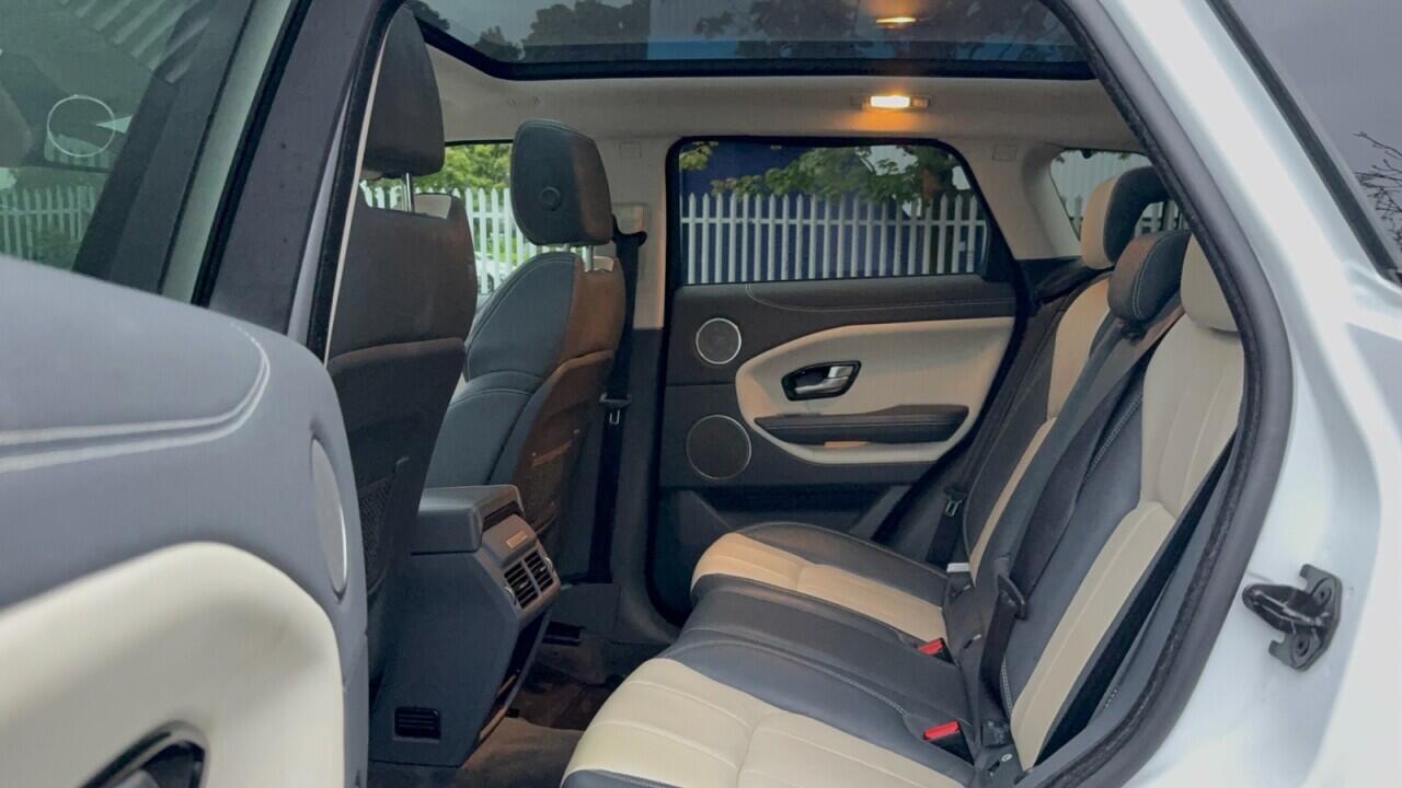 Land Rover Range Rover Evoque view 34