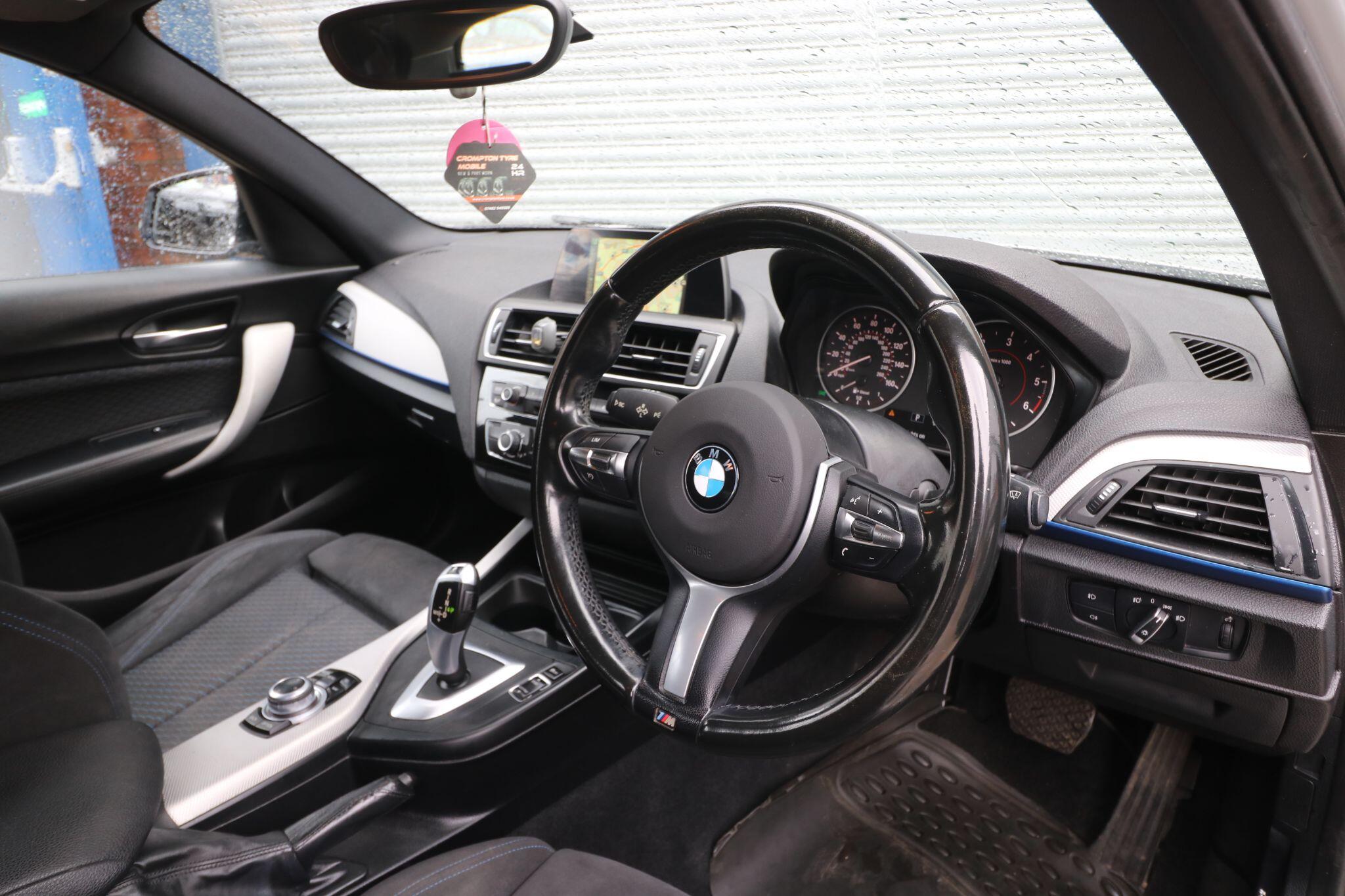 BMW 1 Series view 11