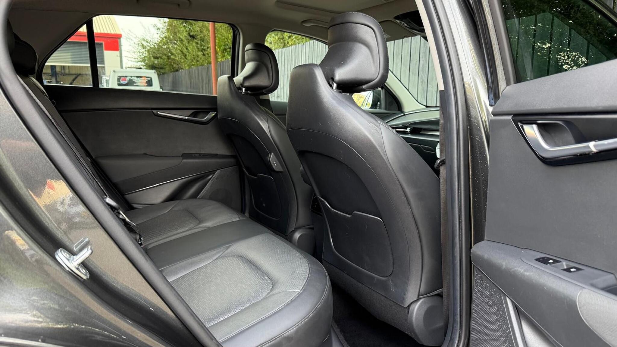 Kia Niro view 26
