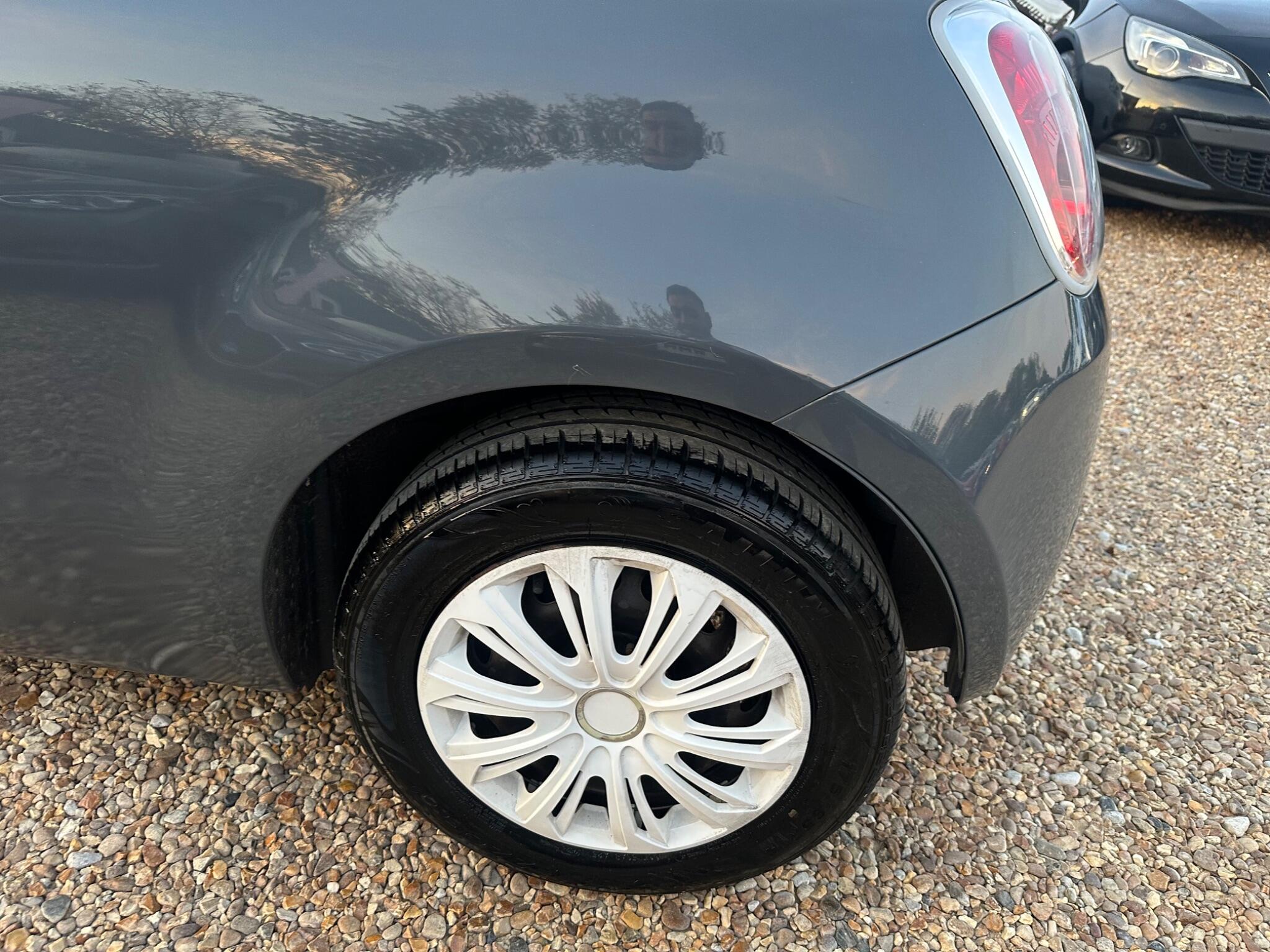 Fiat 500 view 31