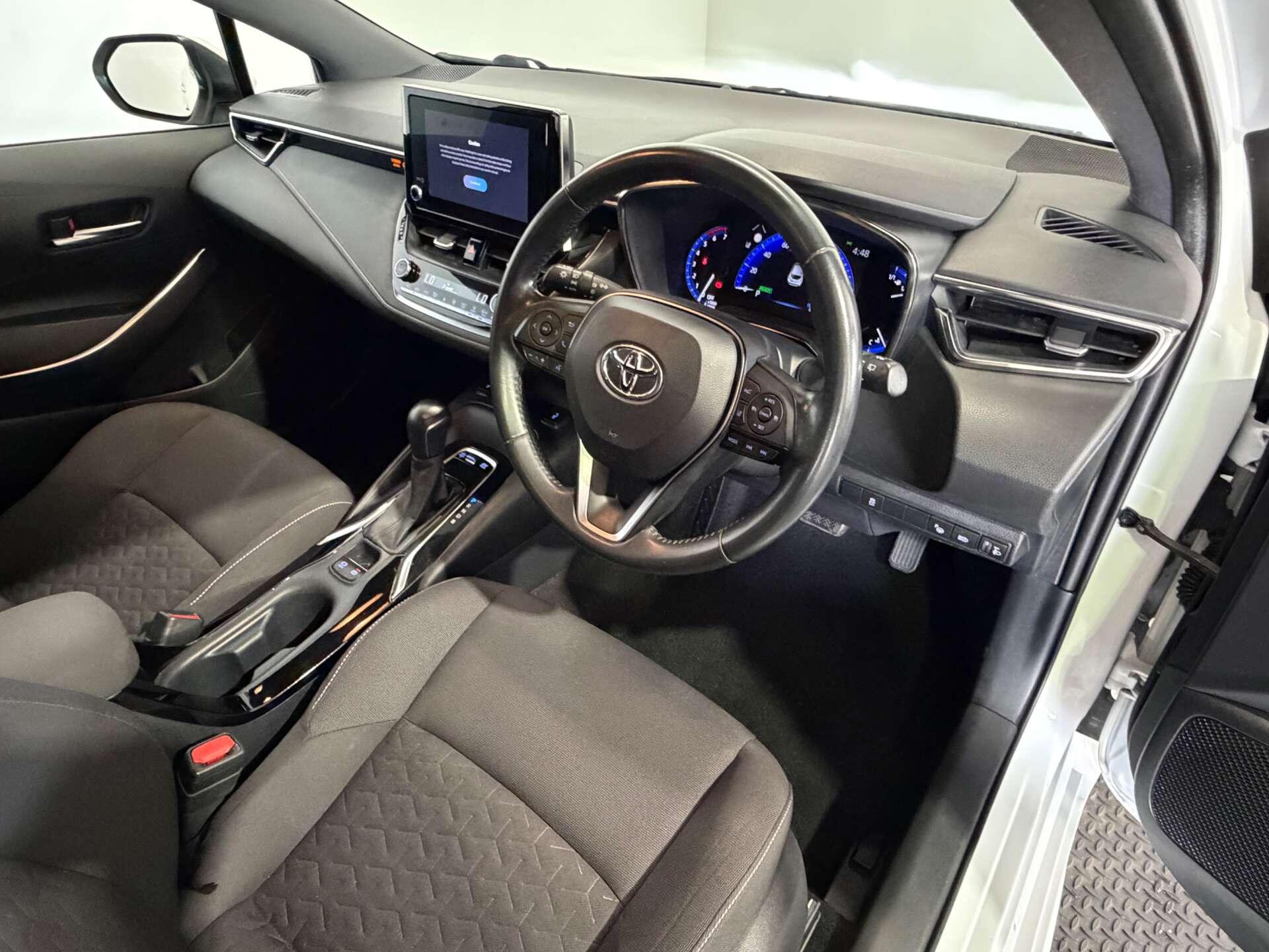 Toyota Corolla view 15