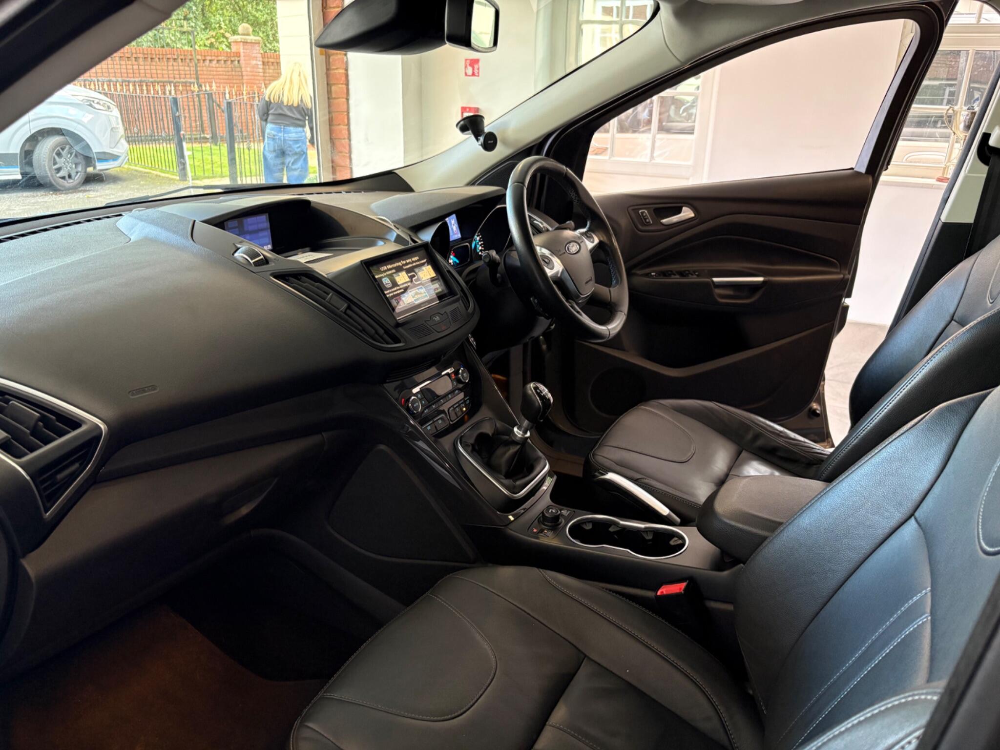 Ford Kuga view 26