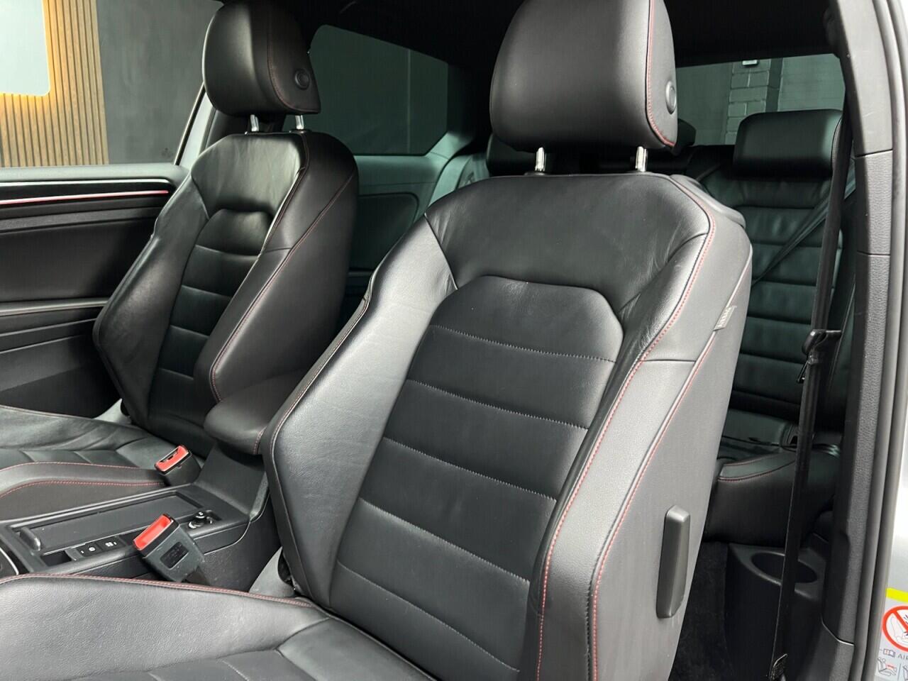 Volkswagen Golf view 30