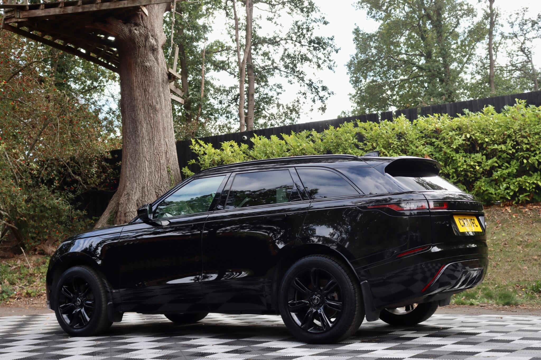 Land Rover Range Rover Velar view 17