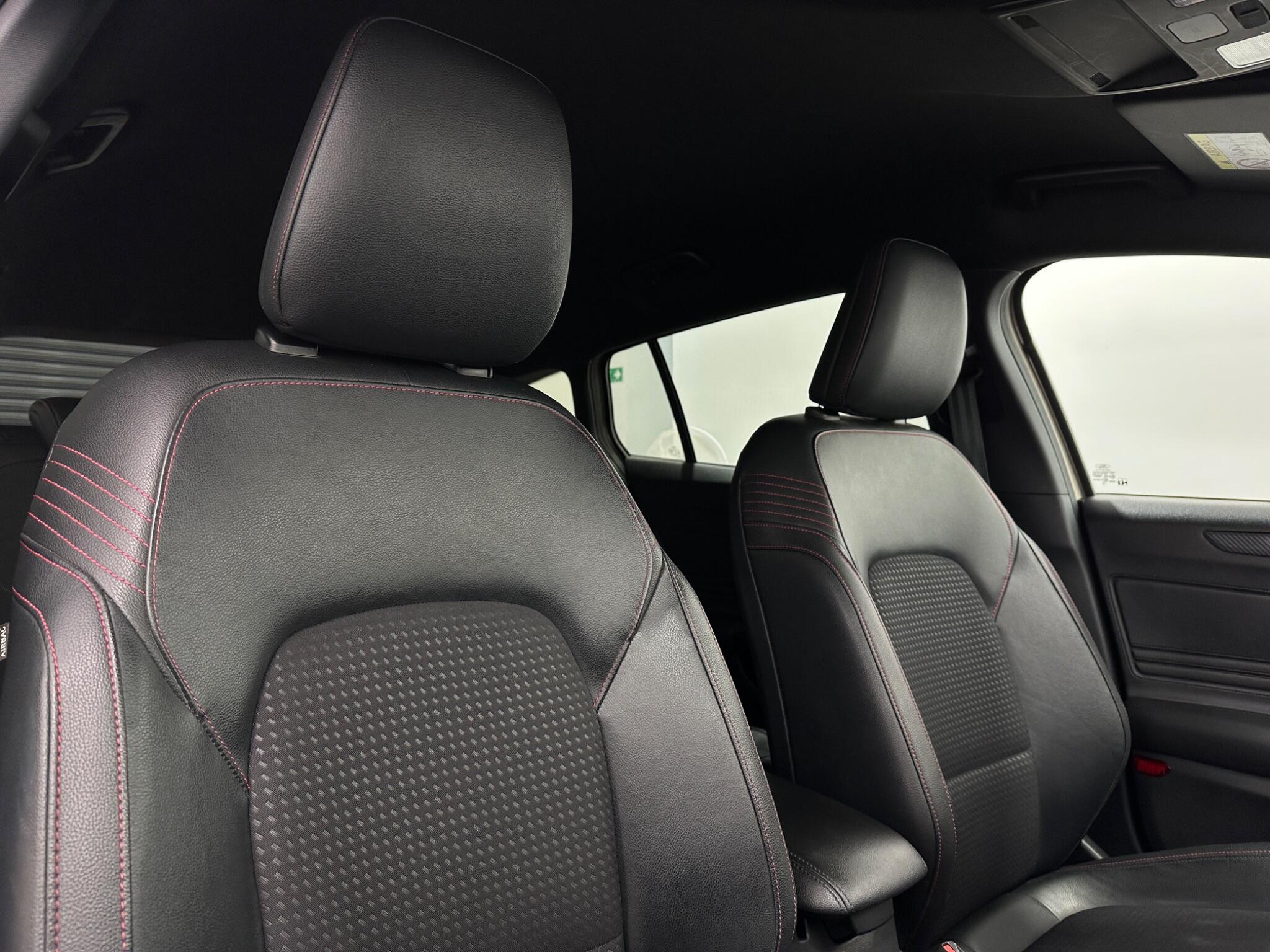 Ford Focus view 31