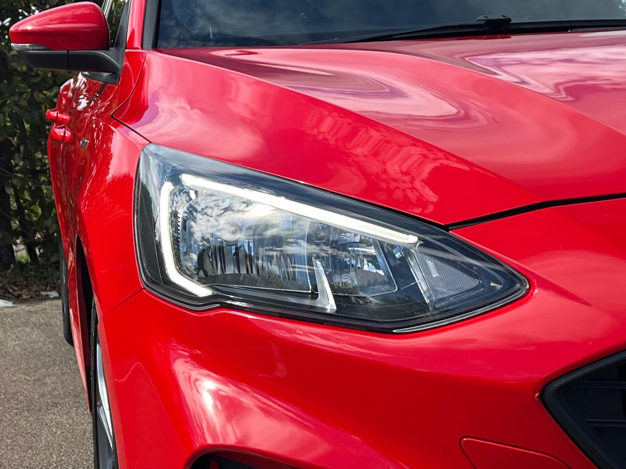 Ford Focus view 11