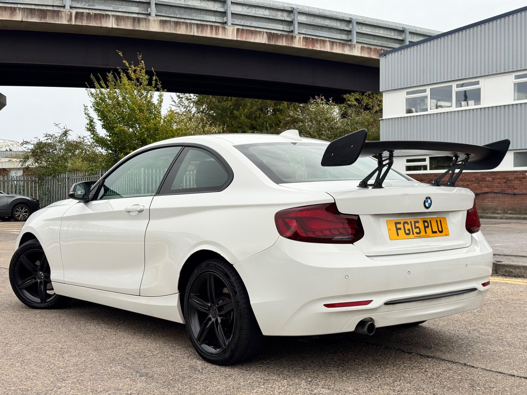 BMW 2 Series view 8