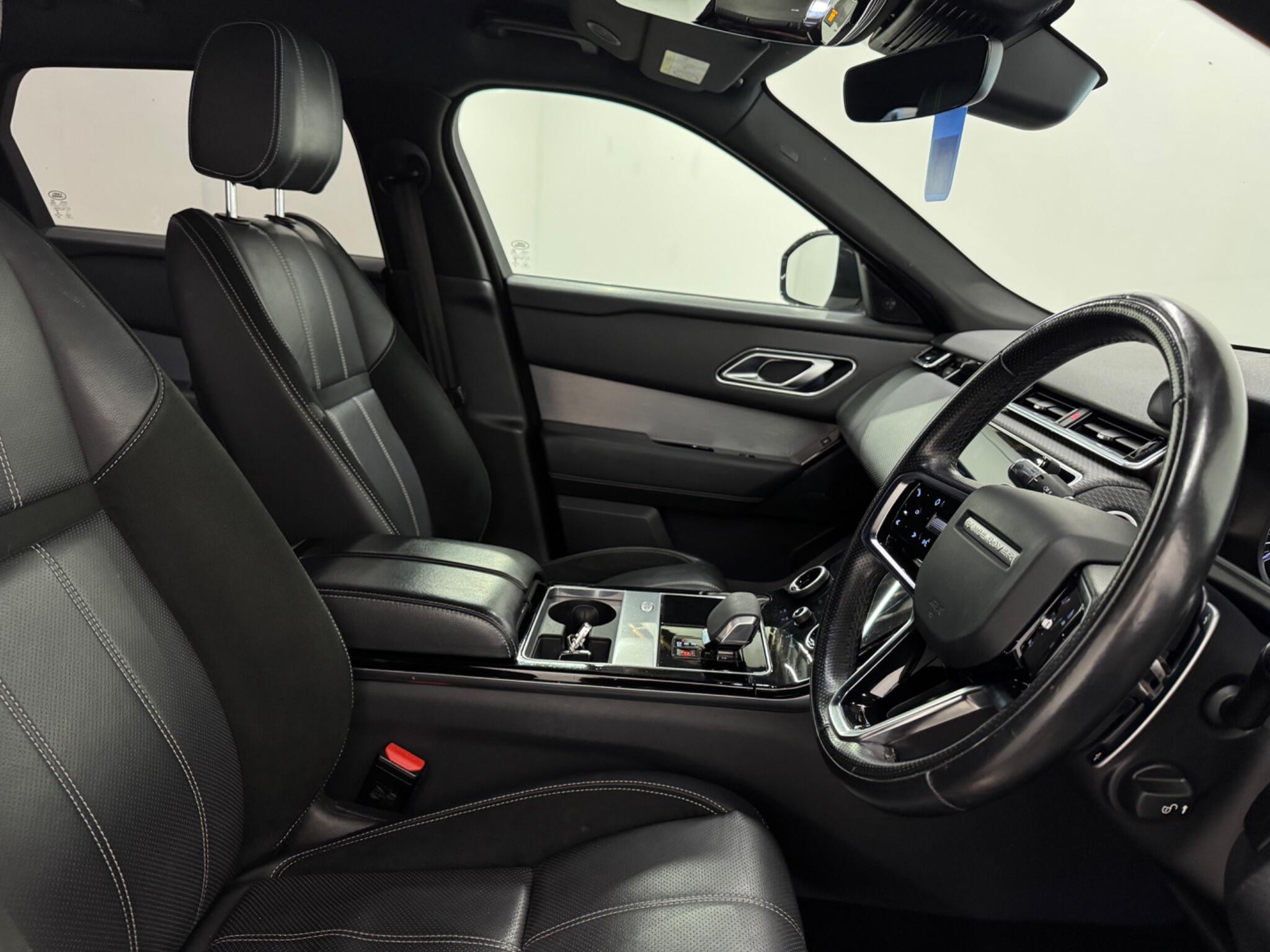 Land Rover Range Rover Velar view 10