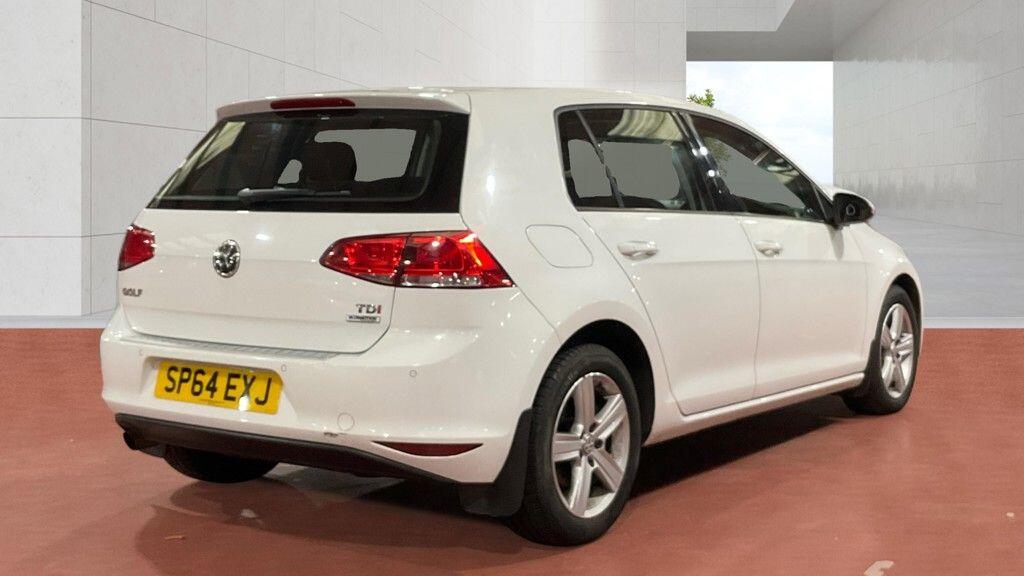 Volkswagen Golf view 3