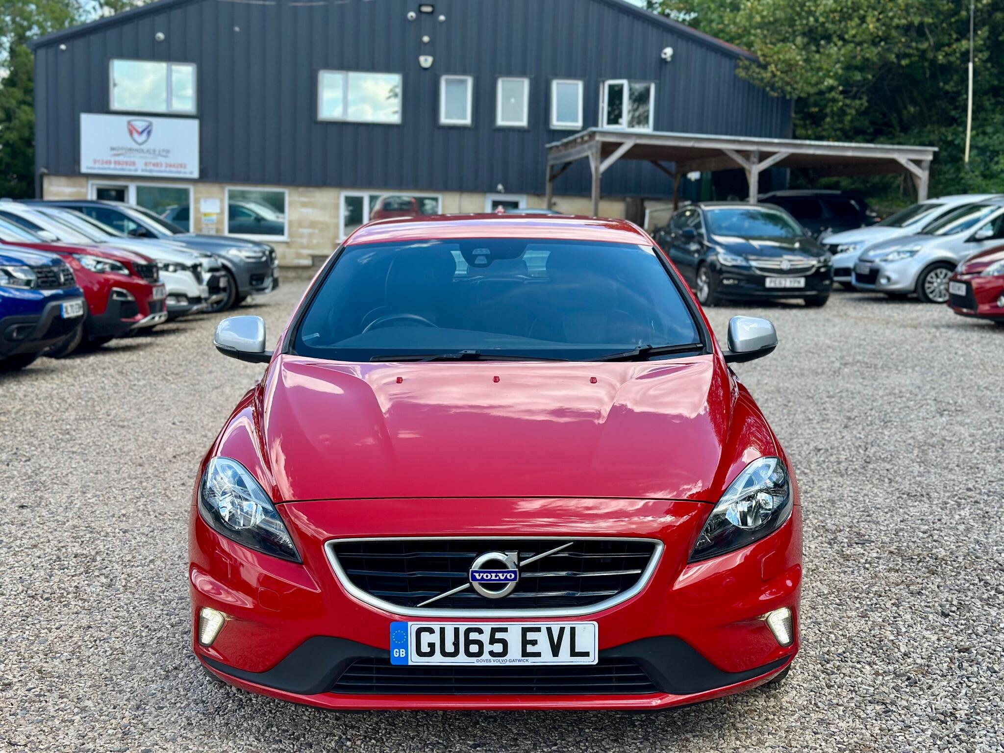 Volvo V40 view 5