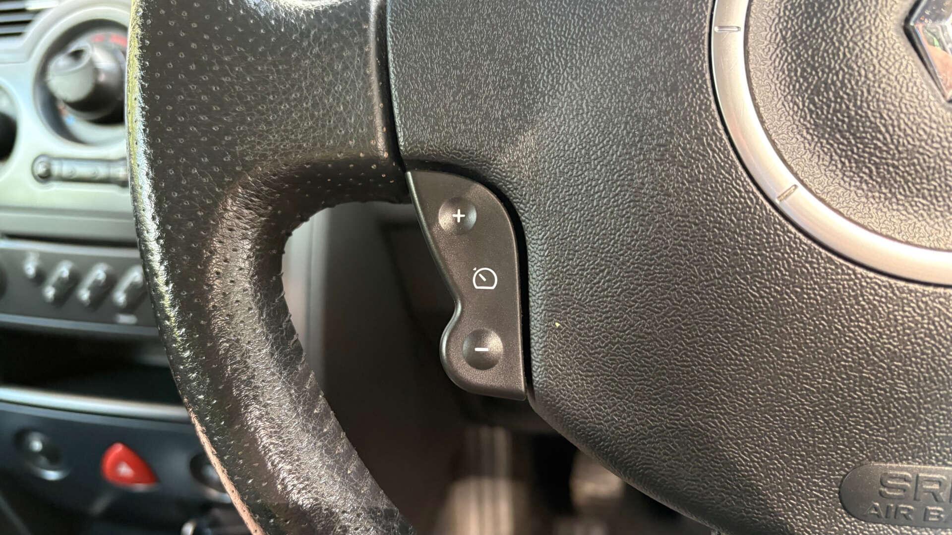 Renault Megane view 15