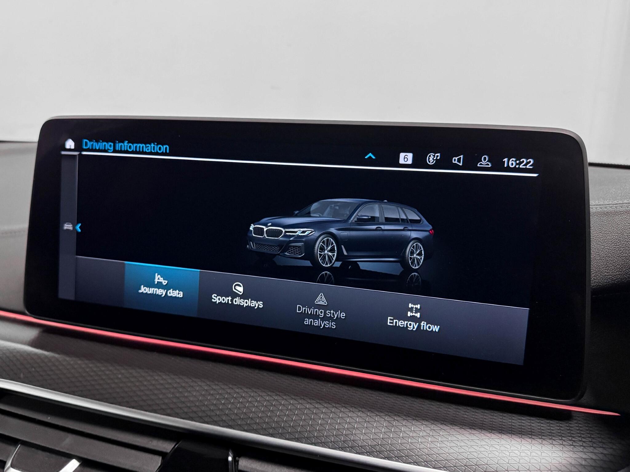 BMW 5 Series view 43