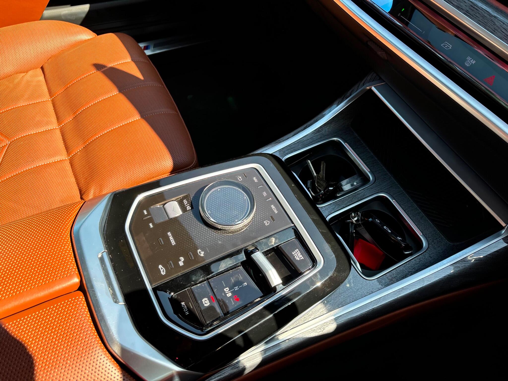 BMW I7 view 25