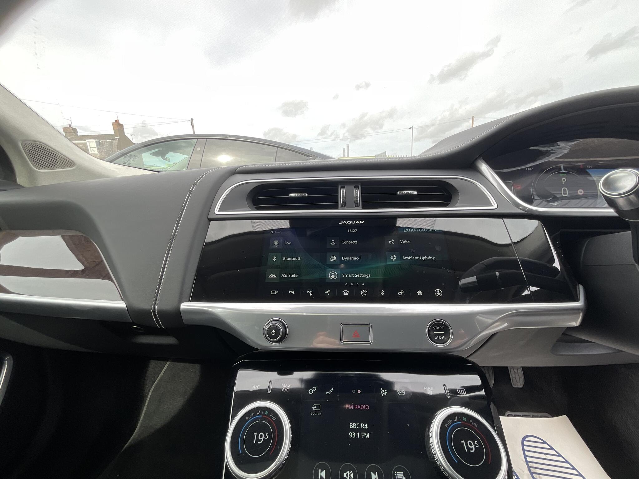Jaguar I-Pace view 27
