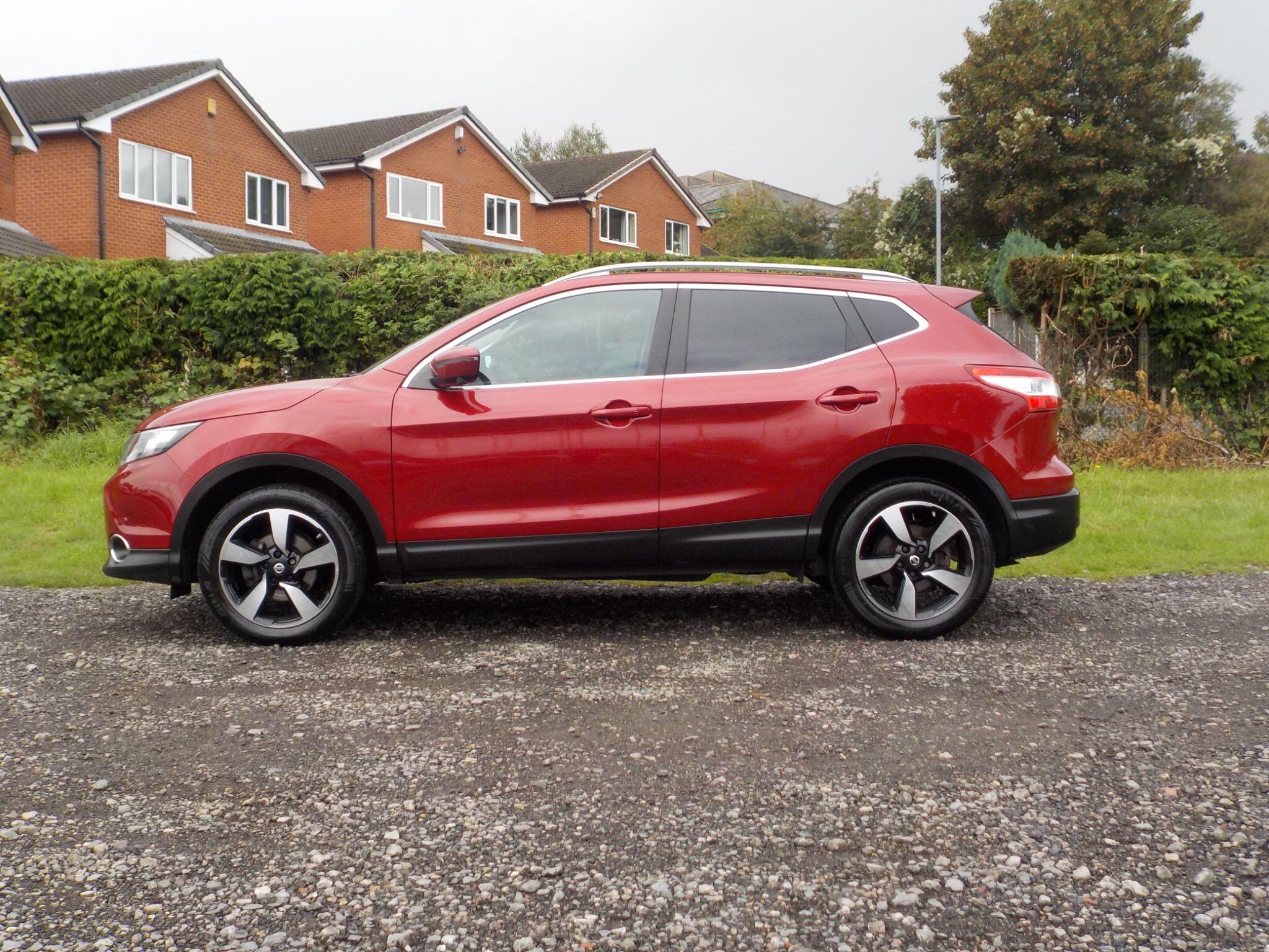 Nissan Qashqai 1.5 dCi n-tec+ 2WD Euro 5 (s/s) 5dr