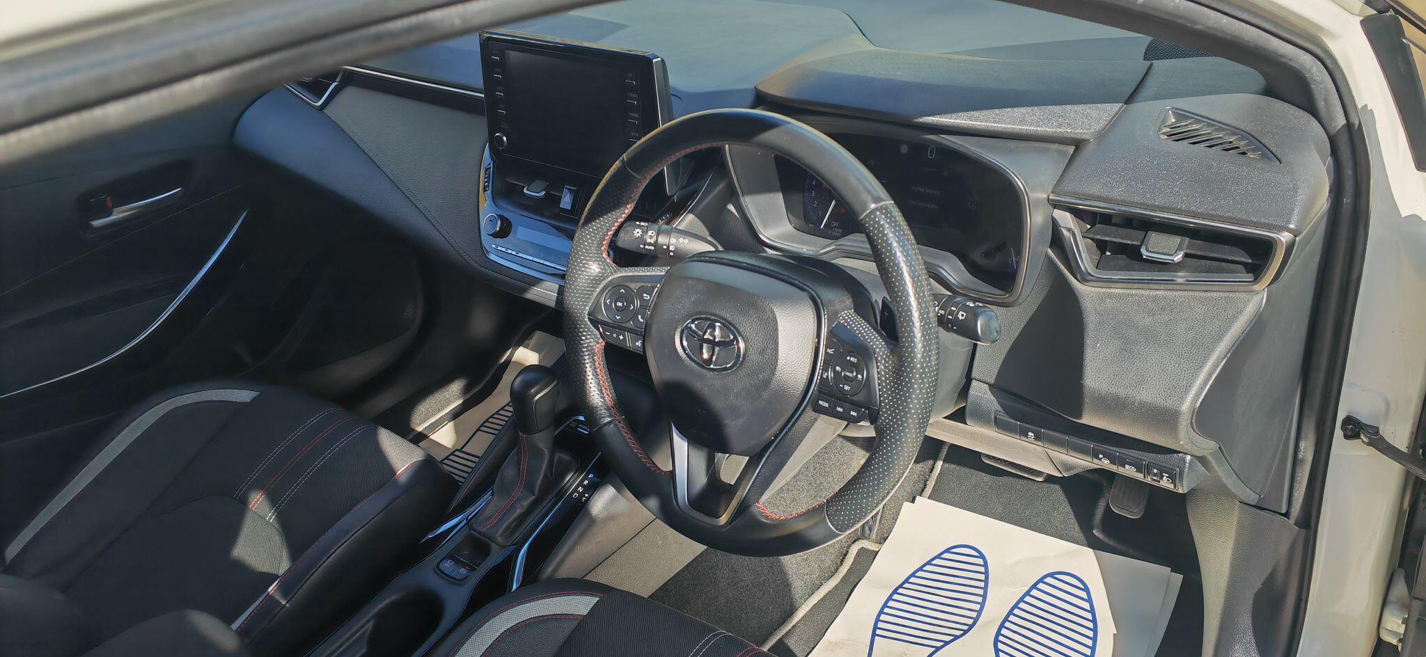 Toyota Corolla view 25