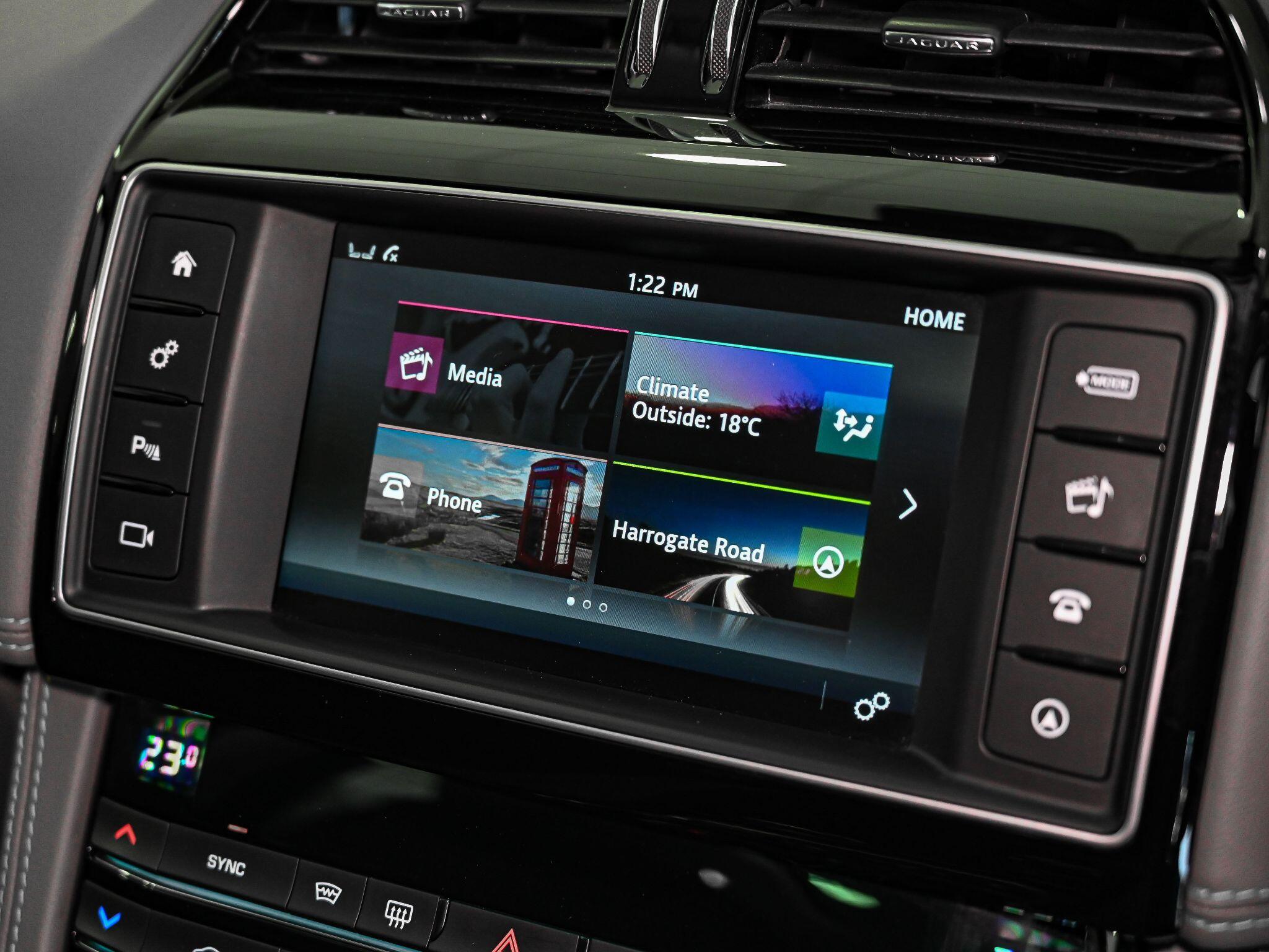 Jaguar F-Pace view 14