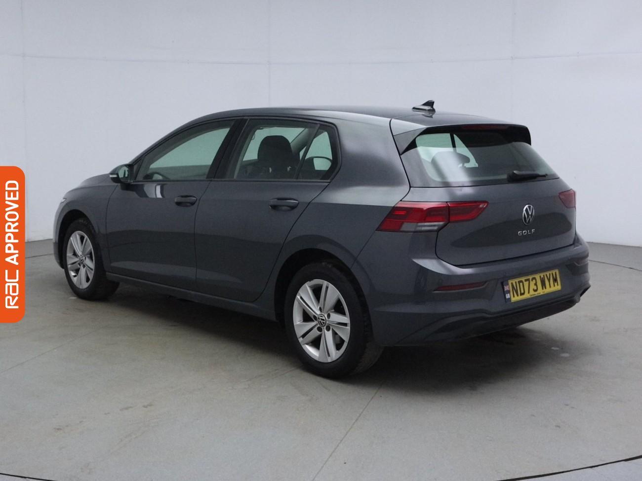 Volkswagen Golf view 4