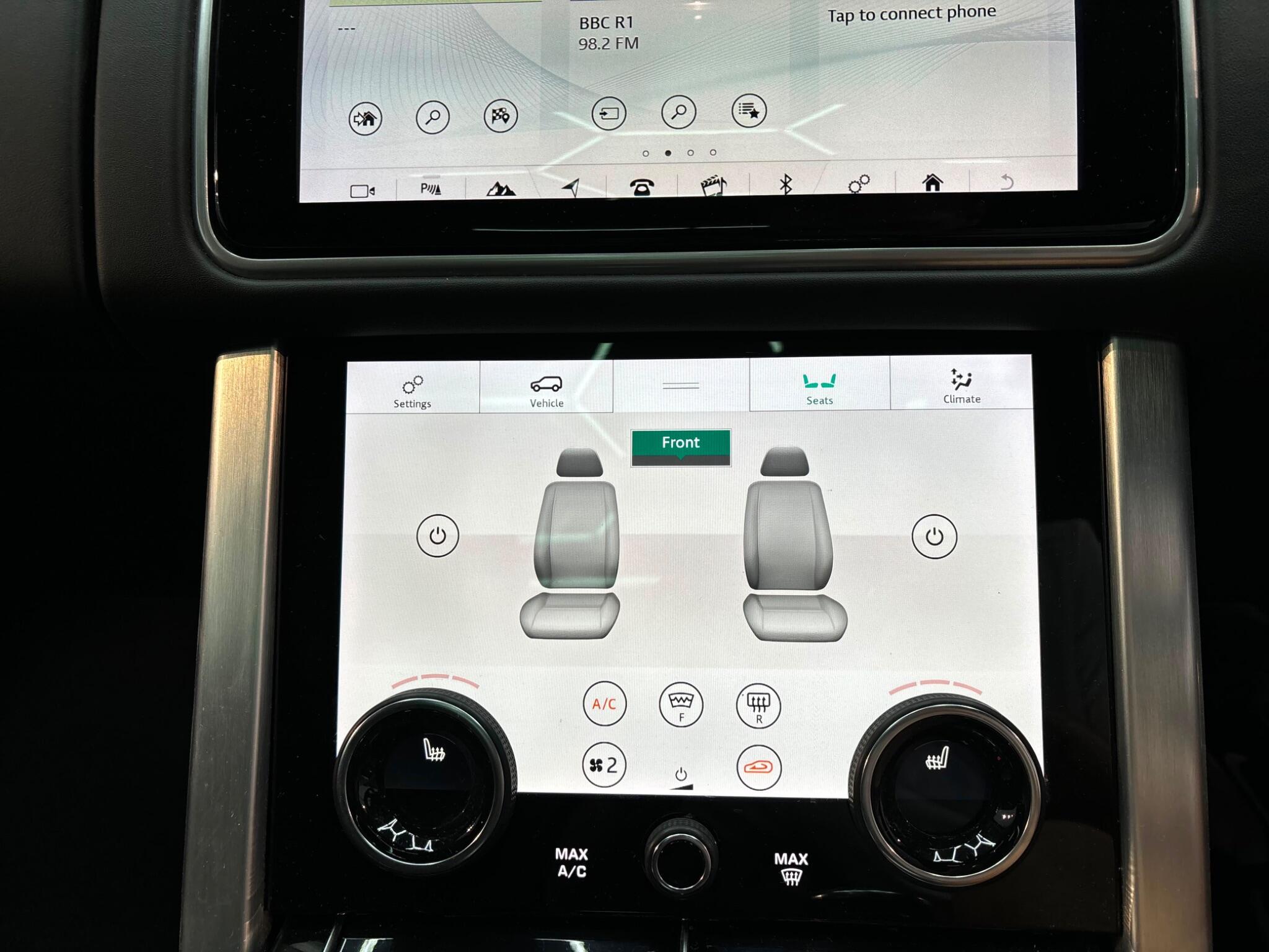 Land Rover Range Rover view 22