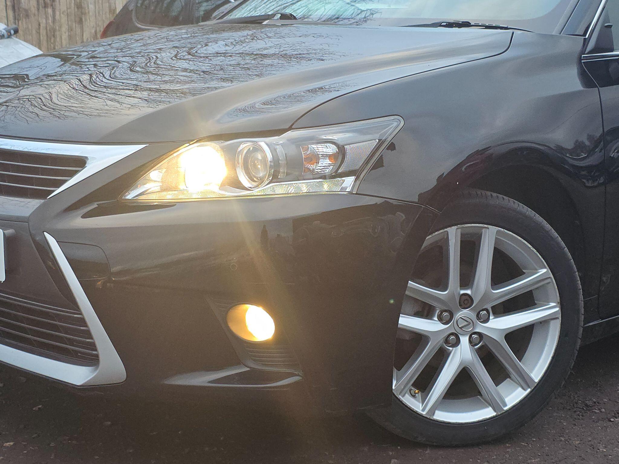 2015 Lexus CT image 37